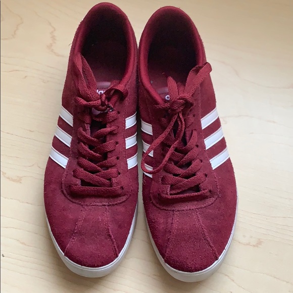 adidas jeans maroon
